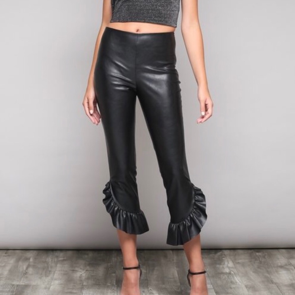 LEATHER PANTS